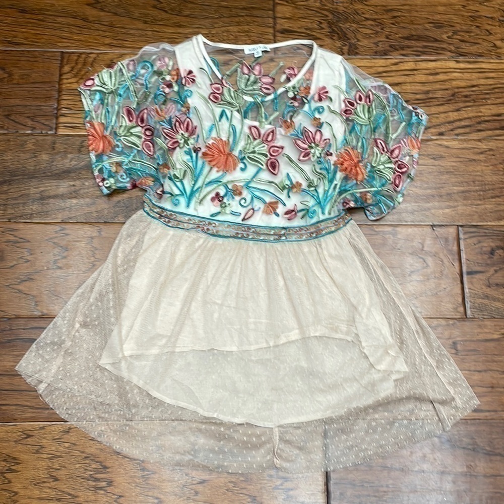 Tassels n lace women’s lace floral tunic top